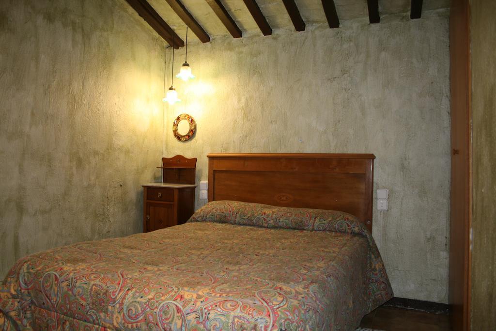 Cal Cisteller Villa Gironella Habitación foto